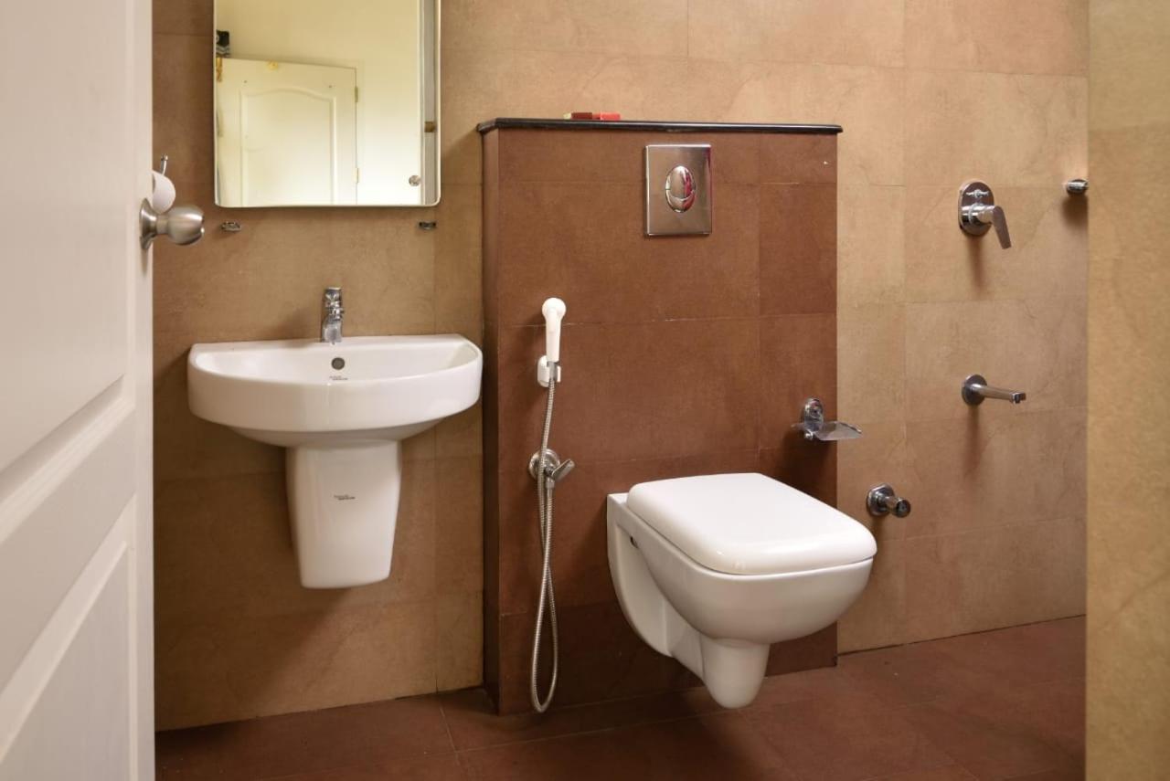 Dazzle Villa Resort Калпата Екстериор снимка